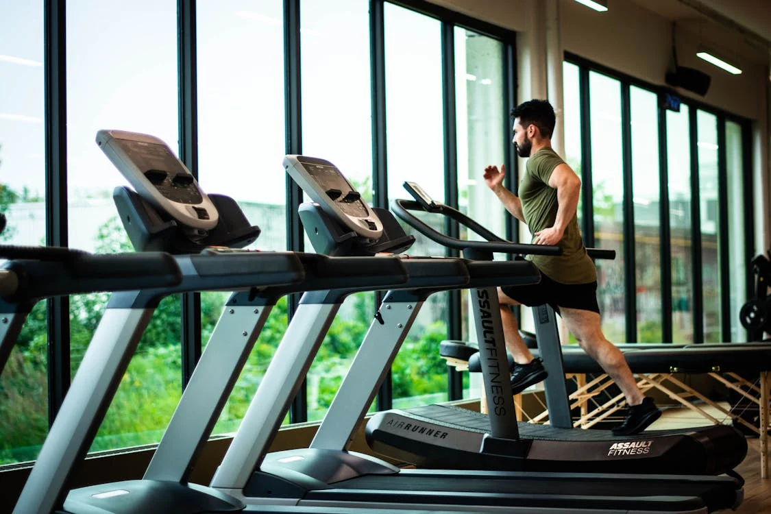 man on a treadmill exercise for diabetics